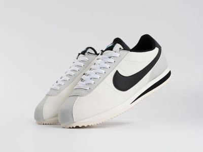 Лот: 24973666. Фото: 1. Кроссовки Nike Cortez Nylon. Кеды, кроссовки, слипоны