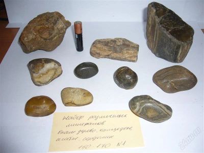 Лот: 1593139. Фото: 1. Набор различных минералов №1 Цена... Минералы и окаменелости