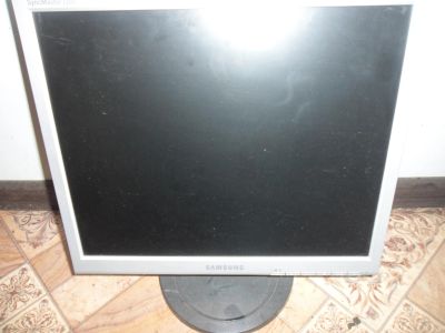 Лот: 25742576. Фото: 1. монитор Samsung SyncMaster 720n. ЖК-мониторы