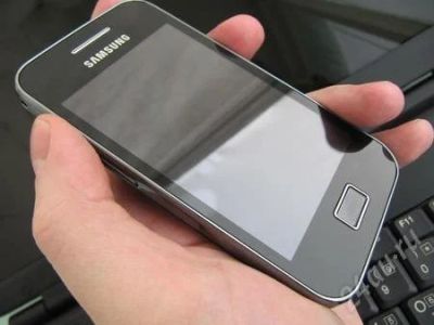 Лот: 1263759. Фото: 1. Продам Samsung Galaxy Ace S5830... Кнопочные мобильные телефоны