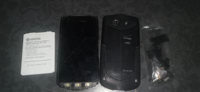 Лот: 21241478. Фото: 1. Kyocera Brigadier (E6782). Смартфоны