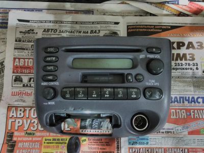 Лот: 9932954. Фото: 1. штатная японская магнитола toyota... Автомагнитолы