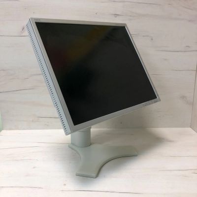 Лот: 19630119. Фото: 1. Монитор NEC LCD1990SX (с1387). ЖК-мониторы