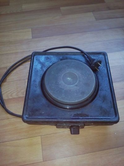 Лот: 7396536. Фото: 1. электроплитка 1 -конфорочная. Кухонная
