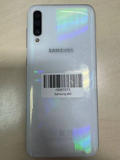 Лот: 25811535. Фото: 1. Samsung A50. Смартфоны