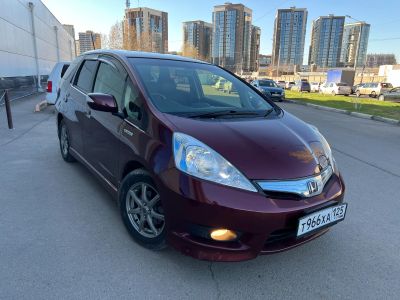 Лот: 22394087. Фото: 1. Honda FIT Shuttle Hybrid 2012. Автомобили