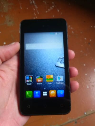Лот: 25373258. Фото: 1. Смартфон Micromax D303. Смартфоны