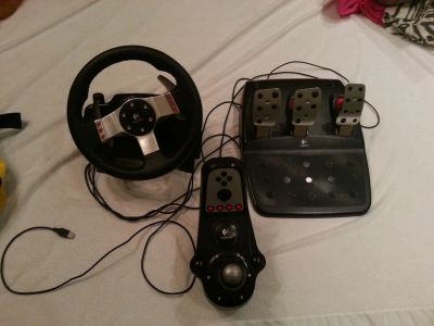 Лот: 4565253. Фото: 1. Logitech G27 Гоночный руль. Аксессуары для игровых приставок, консолей, геймпады