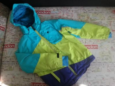 Лот: 4709705. Фото: 1. куртка на мальчика H&M, рост 134. Верхняя одежда