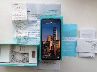 Лот: 15945325. Фото: 1. Honor 10i 128 гб, есть строховка. Смартфоны