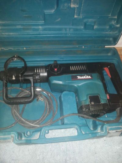 Лот: 7426969. Фото: 1. Перфоратор HR5001c makita макита. Электроинструмент