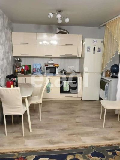 Лот: 25296838. Фото: 1. 2-комн. квартира , посёлок городского... Квартиры, студии