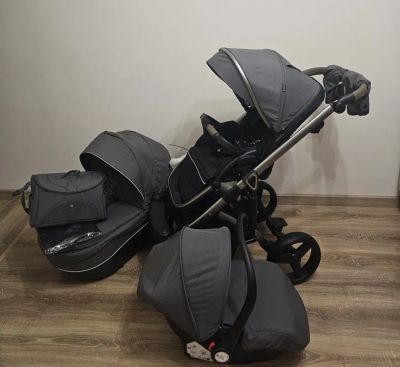 Лот: 25643637. Фото: 1. Детская коляска новая Luxmom F5... Коляски
