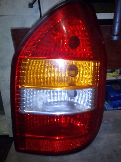 Лот: 11595669. Фото: 1. Задний правый фонарь Subaru Traviq... Оптика и освещение