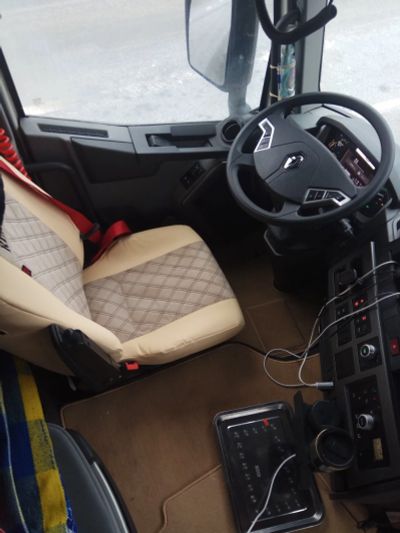 Лот: 15251903. Фото: 1. Чехлы Renault - T 4x2. Чехлы, коврики, оплетки руля