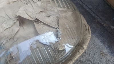 Лот: 23175791. Фото: 1. Стекла фар ВАЗ 2101 Сделано в... Оптика и освещение