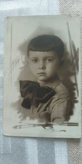 Лот: 19375735. Фото: 1. Ретро СССР Довоенная:мальчик с... Фотографии