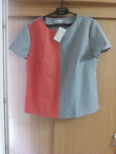 Лот: 11690631. Фото: 1. блуза (серый/коралловый). Блузы, рубашки