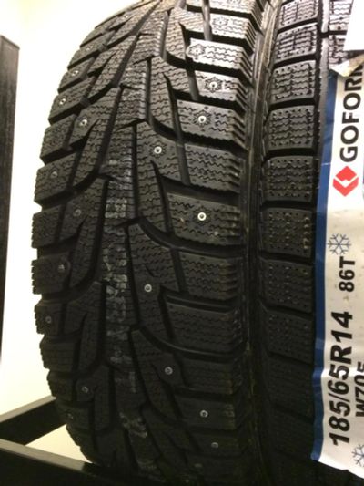 Лот: 3189965. Фото: 1. Зимние шины R14 175/65 R14 Hankook... Шины