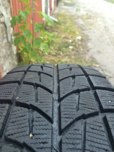 Лот: 6193628. Фото: 1. Шины Bridgestone зимние. Шины