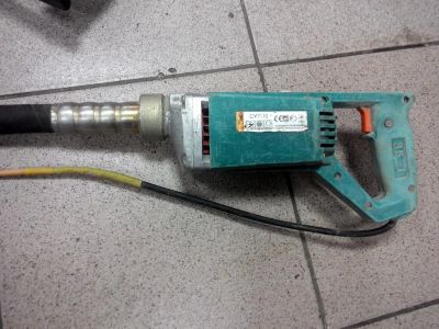 Лот: 4845703. Фото: 1. Глубинный вибратор Sturm 1м. Электроинструмент