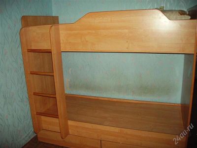 Лот: 1536539. Фото: 1. двухъяросная кровать. Детские кровати и кроватки