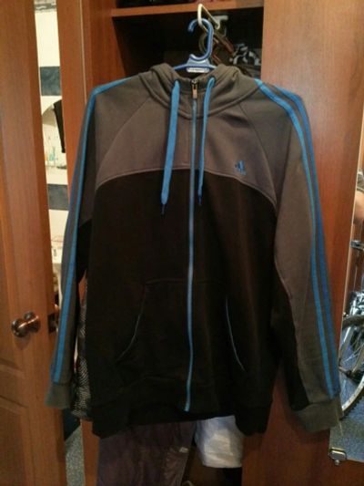 Лот: 5486612. Фото: 1. Мужская кофта/джемпер Adidas Essentials. Свитеры, толстовки, худи