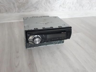 Лот: 17264358. Фото: 1. Автомагнитола Pioneer DEH-1600UBG. Автомагнитолы