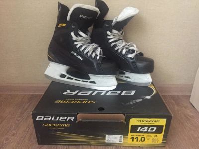 Лот: 10234348. Фото: 1. Коньки Bauer Supreme 140 (45 размер... Коньки