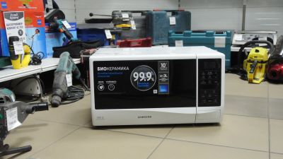 Лот: 17949376. Фото: 1. Микроволновая печь Samsung ME83KRW... Микроволновки, мини-печи