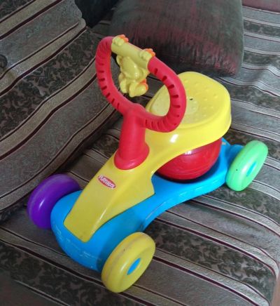 Лот: 8083059. Фото: 1. Каталка прыгунок с мячом playskool. Ходунки, прыгунки, качели