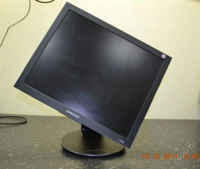 Лот: 1414359. Фото: 1. Samsung SyncMaster 173P. ЖК-мониторы