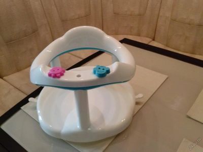 Лот: 5826050. Фото: 1. стульчик для купания. Ванночки, сиденья, горшки