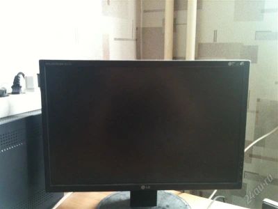 Лот: 980768. Фото: 1. Монитор 19" LG L194WT. ЖК-мониторы