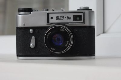 Лот: 11811746. Фото: 1. Фотоаппарат ФЭД-5В с объективом... Плёночные компактные
