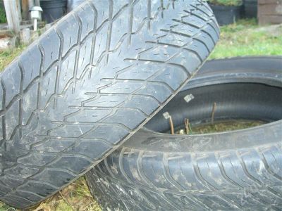 Лот: 611624. Фото: 1. две покрышки 235\70R16. Шины