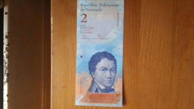 Лот: 5408332. Фото: 1. Венесуэла 2 боливара 2007 г. пресс. Америка