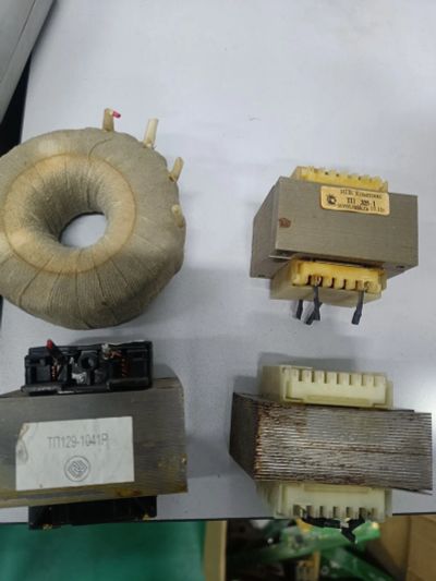 Лот: 20552838. Фото: 1. Катушки 4 шт. Трансформаторы, катушки