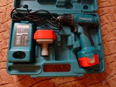 Лот: 1565906. Фото: 1. продам шуруповерт makita 6270dw... Электроинструмент
