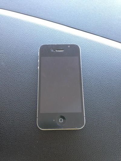 Лот: 6645919. Фото: 1. iPhone 4. Смартфоны