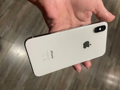 Лот: 16942081. Фото: 1. iPhone XS белый. Смартфоны