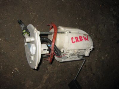 Лот: 20896408. Фото: 1. Насос топливный Mazda Premacy... Топливная система