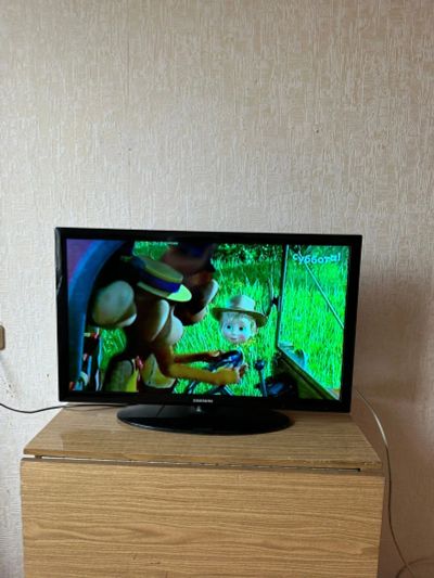 Лот: 21767027. Фото: 1. Samsung UE32D4003 HD 81 сантиметр. Телевизоры