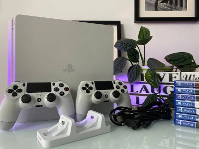 Лот: 21140342. Фото: 1. Playstation PS 4 slim 1 tb белая... Игровые приставки, консоли