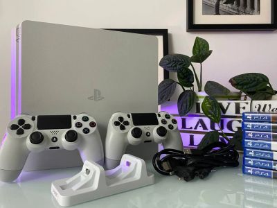 Лот: 21140342. Фото: 1. Playstation PS 4 slim 1 tb белая... Консоли