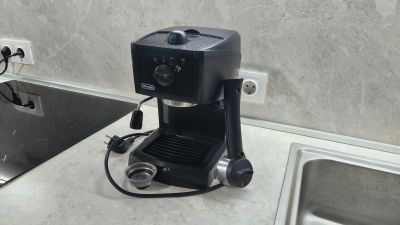 Лот: 25349770. Фото: 1. Кофемашина De'Longhi EC 151. Чайники, кофемашины, кулеры
