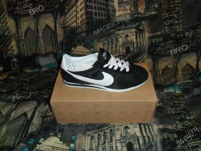Лот: 2475307. Фото: 1. Кроссовки Nike Cortez (чёрные). Кеды, кроссовки, слипоны
