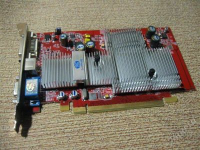Лот: 565760. Фото: 1. Radeon X550. Видеокарты