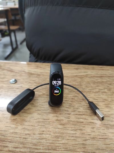 Лот: 18089932. Фото: 1. Браслет mi band 4. Смарт-часы, фитнес-браслеты, аксессуары
