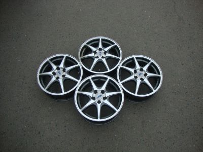 Лот: 11602084. Фото: 1. Комплект Оригинальных Литых дисков... Диски